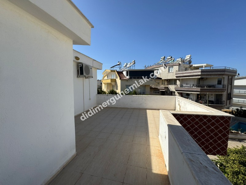 DİDİM ALTINKUM’DA DENİZE YÜRÜME MESAFESİNDE 3+1 EŞYALI, TERASLI,AYRI MUTFAKLI,MÜSTAKİL BAHÇELİ BİTİŞİK NİZAM ÇİFT VİLLA – KAÇIRILMAYACAK YATIRIM!