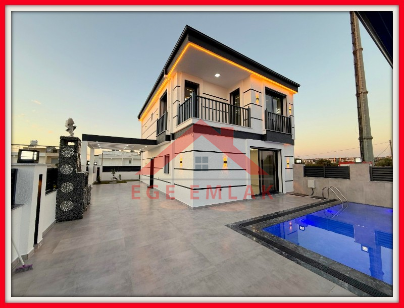 Didim'de Satılık 4+1 Lüks Villa