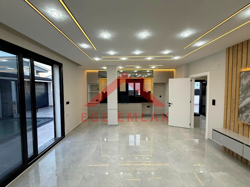 Didim'de Satılık 4+1 Lüks Villa