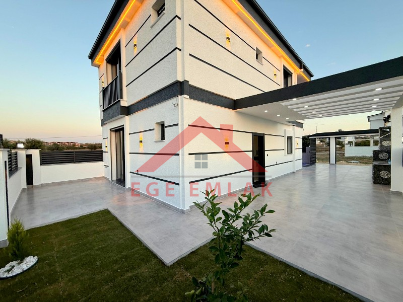 Didim'de Satılık 4+1 Lüks Villa