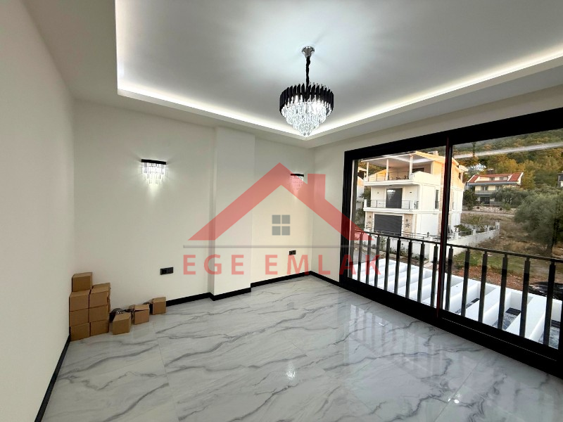 Didim Akbükde Satılık 4+1 Tam Müstakil Villa