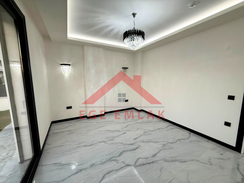 Didim Akbükde Satılık 4+1 Tam Müstakil Villa