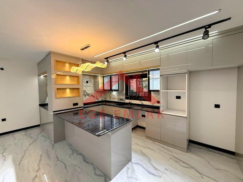 Didim Akbükde Satılık 4+1 Tam Müstakil Villa