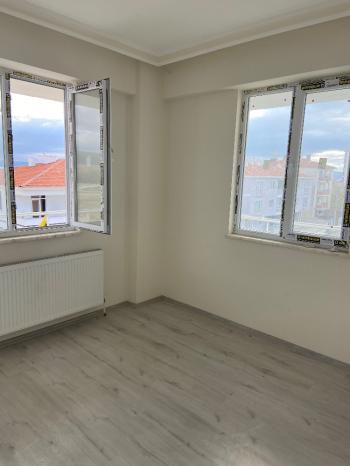 GÜVENAY - ÇORUM GÜLABİBEY HUZUR EVİ CİVARI SATILIK 3+1 SIFIR DAİRE 