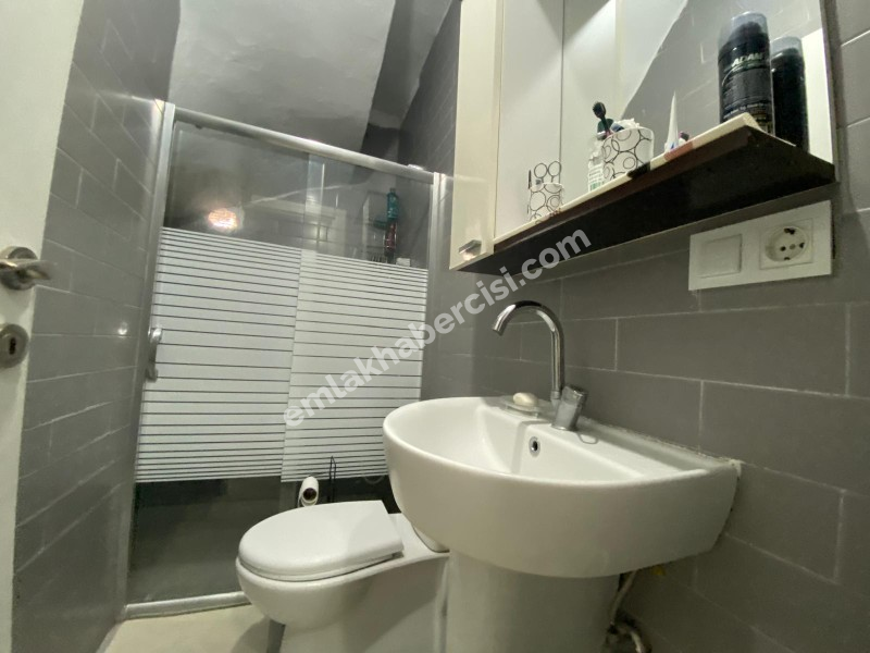 MUDANYA ÖMERBEY MERKEZDE SAHİLE 300 METRE 5 YAŞ BİNADA 186 M2 3+1 DUBLEKS DAİRE