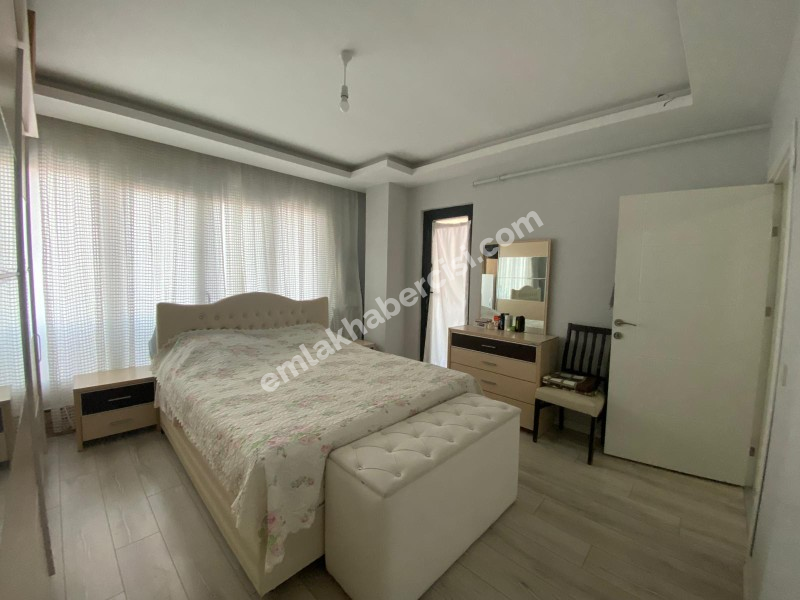 MUDANYA ÖMERBEY MERKEZDE SAHİLE 300 METRE 5 YAŞ BİNADA 186 M2 3+1 DUBLEKS DAİRE