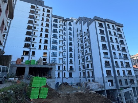 Alibeyköy Cep Otogarı Tramway Durağına Yakın Güvenlikli Site'de 1+1 Arakat Sıfır Satılık Daire