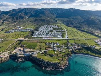 KKTC Girne Esentepe'nin En Donanımlı Sitesinde 1453 Konuta Hizmet Edecek Ana Cadde Üzeri Satılık Dükkanlar