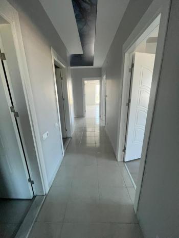 AFYON ÜÇOK EMLAKTAN SÜLÜN BLD YOL ÜZERİ 3+1 LÜX GENİŞ SATILIK DAİRE
