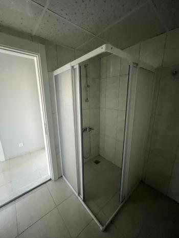 AFYON ÜÇOK EMLAKTAN SÜLÜN BLD YOL ÜZERİ 3+1 LÜX GENİŞ SATILIK DAİRE