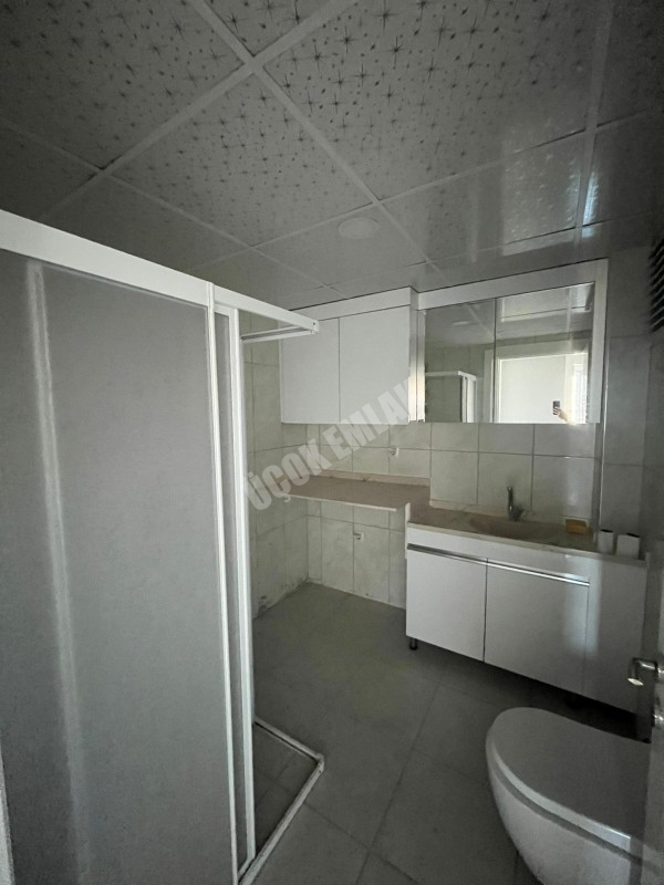 AFYON ÜÇOK EMLAKTAN SÜLÜN BLD YOL ÜZERİ 3+1 LÜX GENİŞ SATILIK DAİRE