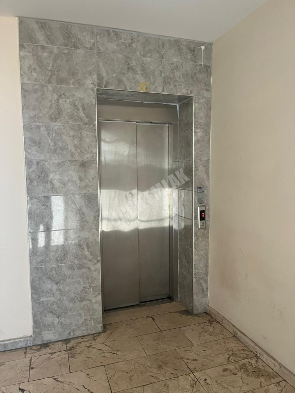 AFYON ÜÇOK EMLAKTAN SÜLÜN BLD YOL ÜZERİ 3+1 LÜX GENİŞ SATILIK DAİRE