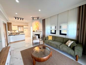 Didim'de 700 M² Arsa İçerisinde Satılık 4+ 1 Villa