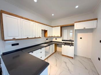 Didim'de 700 M² Arsa İçerisinde Satılık 4+ 1 Villa