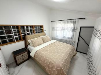 Didim'de 700 M² Arsa İçerisinde Satılık 4+ 1 Villa