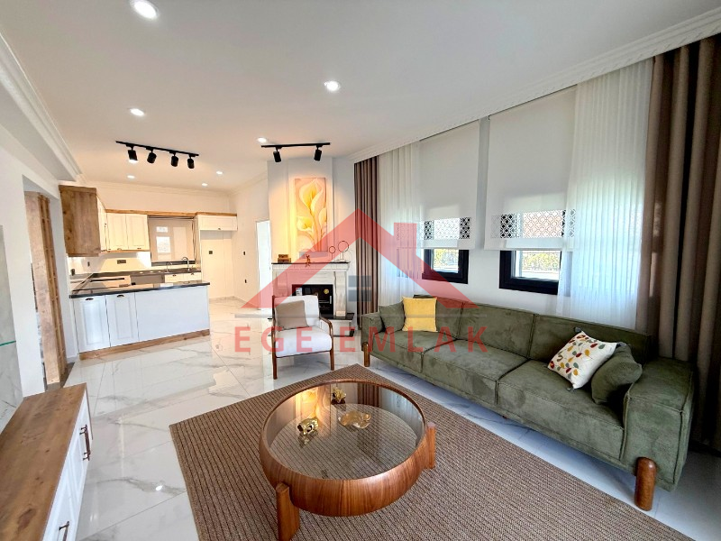 Didim'de 700 M² Arsa İçerisinde Satılık 4+ 1 Villa