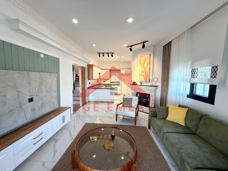 Didim'de 700 M² Arsa İçerisinde Satılık 4+ 1 Villa