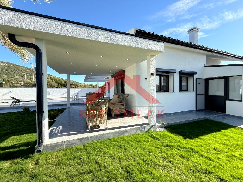 Didim'de 700 M² Arsa İçerisinde Satılık 4+ 1 Villa