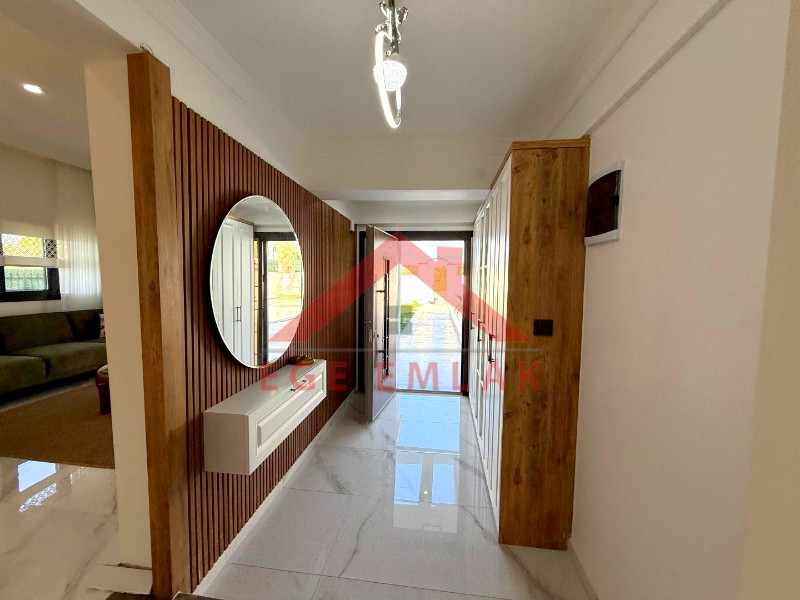 Didim'de 700 M² Arsa İçerisinde Satılık 4+ 1 Villa