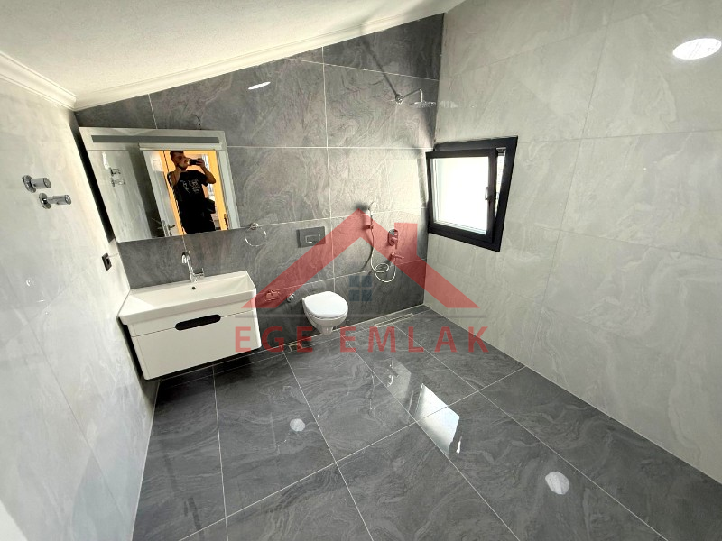 Didim'de 700 M² Arsa İçerisinde Satılık 4+ 1 Villa