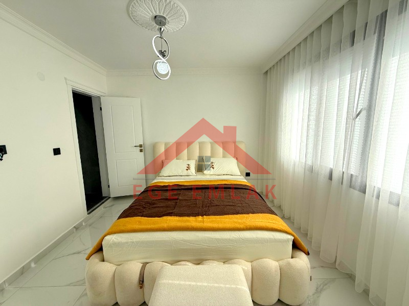 Didim'de 700 M² Arsa İçerisinde Satılık 4+ 1 Villa