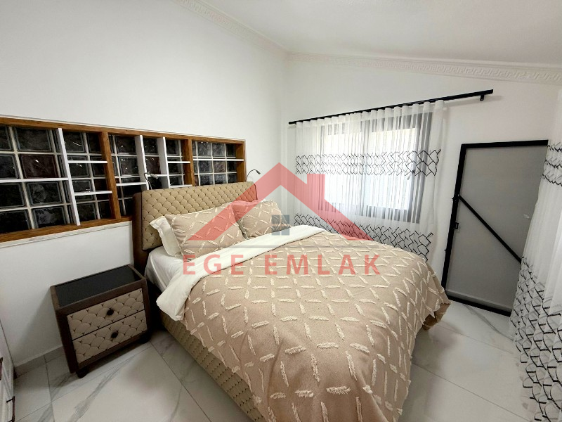 Didim'de 700 M² Arsa İçerisinde Satılık 4+ 1 Villa