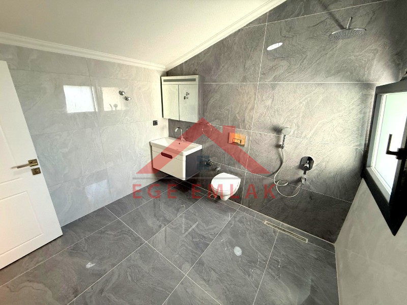 Didim'de 700 M² Arsa İçerisinde Satılık 4+ 1 Villa