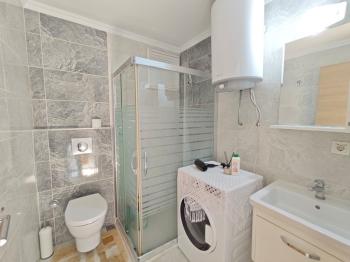 BUCA KADIN DOĞUM HASTANESİ YAKININDA EŞYALI KİRALIK 1+1 DAİRE