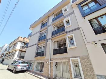 BUCA KADIN DOĞUM HASTANESİ YAKININDA EŞYALI KİRALIK 1+1 DAİRE