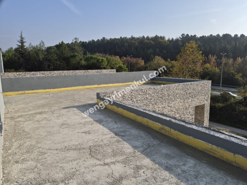 Sakaray ili Serdivanda bulunan muhteşem göl manzaralı villa