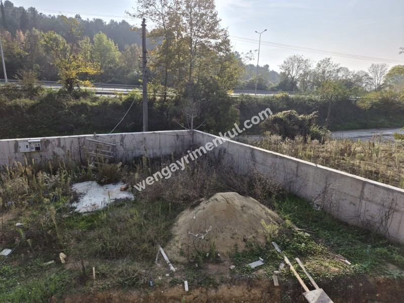 Sakaray ili Serdivanda bulunan muhteşem göl manzaralı villa