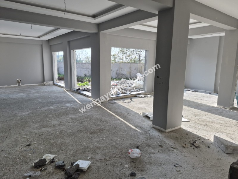 Sakaray ili Serdivanda bulunan muhteşem göl manzaralı villa