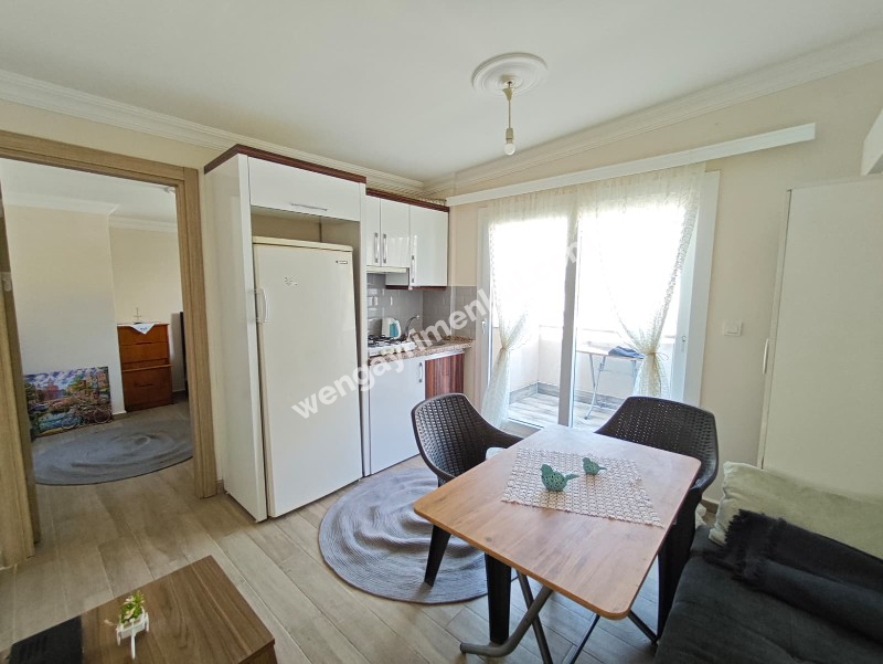 BUCA KADIN DOĞUM HASTANESİ YAKININDA EŞYALI KİRALIK 1+1 DAİRE