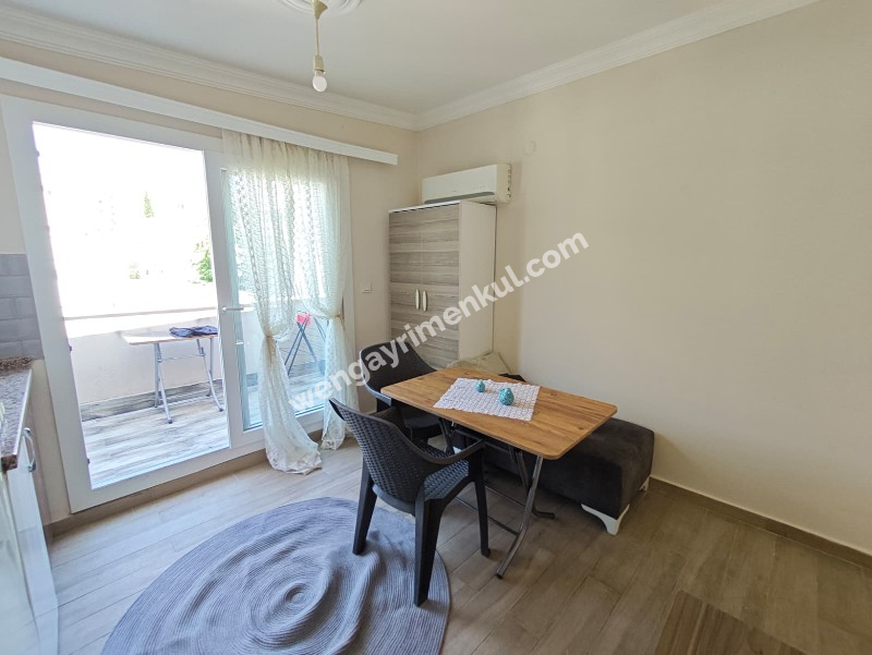 BUCA KADIN DOĞUM HASTANESİ YAKININDA EŞYALI KİRALIK 1+1 DAİRE