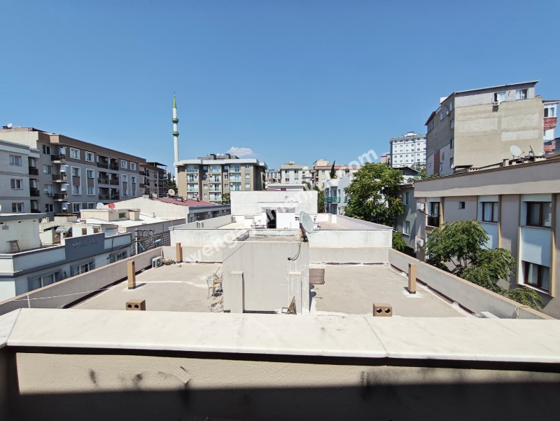 BUCA KADIN DOĞUM HASTANESİ YAKININDA EŞYALI KİRALIK 1+1 DAİRE