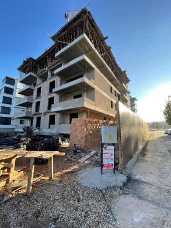 Güvenay - Çorum Üçtutlar İl Emniyet Müdürlüğü Karşısı Satılık 4+1 Daire 