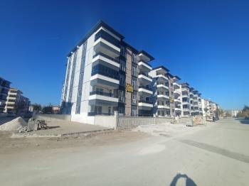 Güvenay - Çorum Ulukavak Mehmetcik Anadolu Lisesi Karşısı Satılık 3+1 Sıfır Daire 