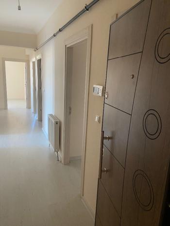 GÜVENAY - ÇORUM BUHARAEVLER OSMANCIK CADDESİ ÜZERİ 3+1 KİRALIK DAİRE 