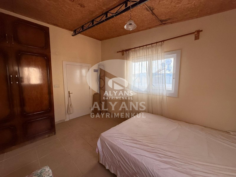 ALYANS'TAN HAVUZLU SİTE İÇİ TERASLI DENİZ MANZARALI 4+1 VİLLA