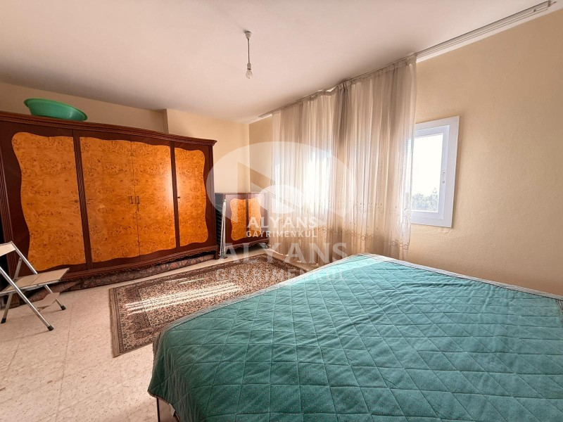 ALYANS'TAN HAVUZLU SİTE İÇİ TERASLI DENİZ MANZARALI 4+1 VİLLA