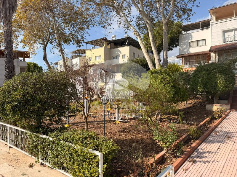 ALYANS'TAN HAVUZLU SİTE İÇİ TERASLI DENİZ MANZARALI 4+1 VİLLA