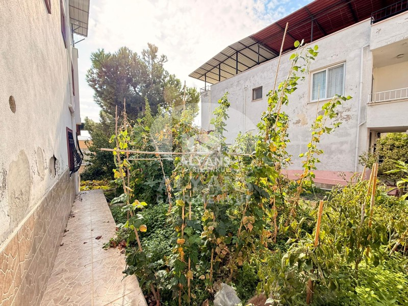 ALYANS'TAN HAVUZLU SİTE İÇİ TERASLI DENİZ MANZARALI 4+1 VİLLA