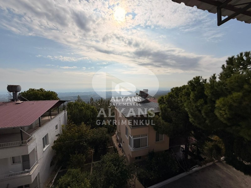 ALYANS'TAN HAVUZLU SİTE İÇİ TERASLI DENİZ MANZARALI 4+1 VİLLA