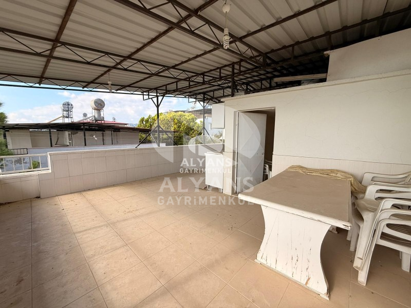 ALYANS'TAN HAVUZLU SİTE İÇİ TERASLI DENİZ MANZARALI 4+1 VİLLA