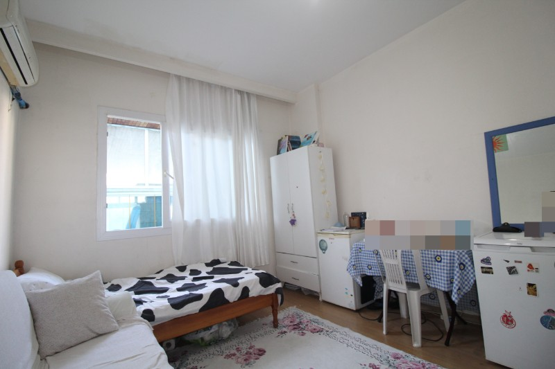 ASLAN'DAN ÜNİVERSİTE YE YAKIN YATIRIMLIK EŞYALI 1+0 CAZİP DAİRE