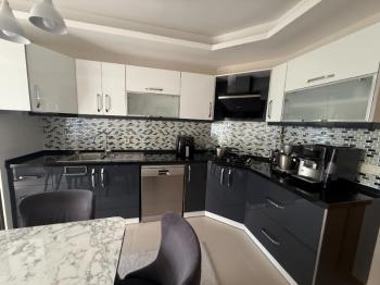 bayraklı adalet mahallesi amora evlerinde satılık 3+1 daire 