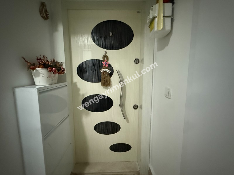 bayraklı adalet mahallesi amora evlerinde satılık 3+1 daire 