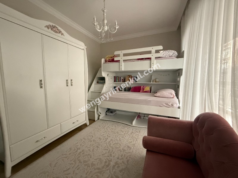 bayraklı adalet mahallesi amora evlerinde satılık 3+1 daire 