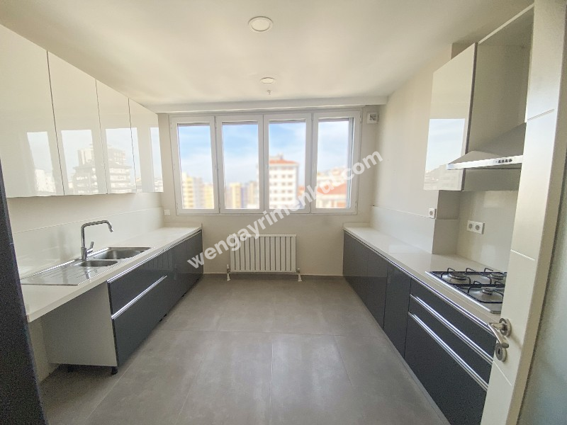 CEMİL TOPUZLU CAD  ÜZERİ 3+1 120 M2 NET DENİZ MANZARALI YENİ BİNA