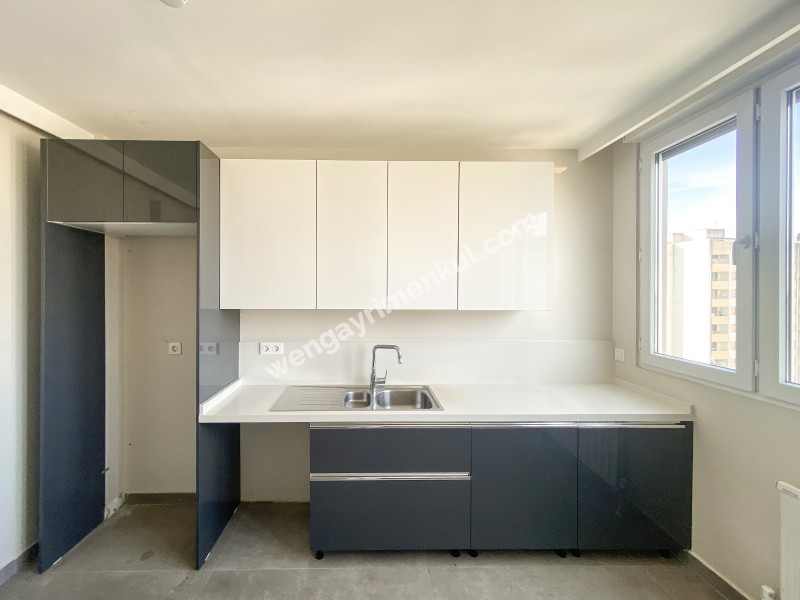 CEMİL TOPUZLU CAD  ÜZERİ 3+1 120 M2 NET DENİZ MANZARALI YENİ BİNA